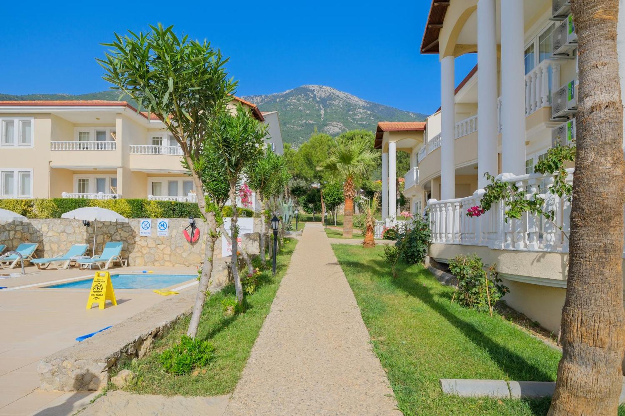 Larimar Suite Hotel Олудениз Екстериор снимка