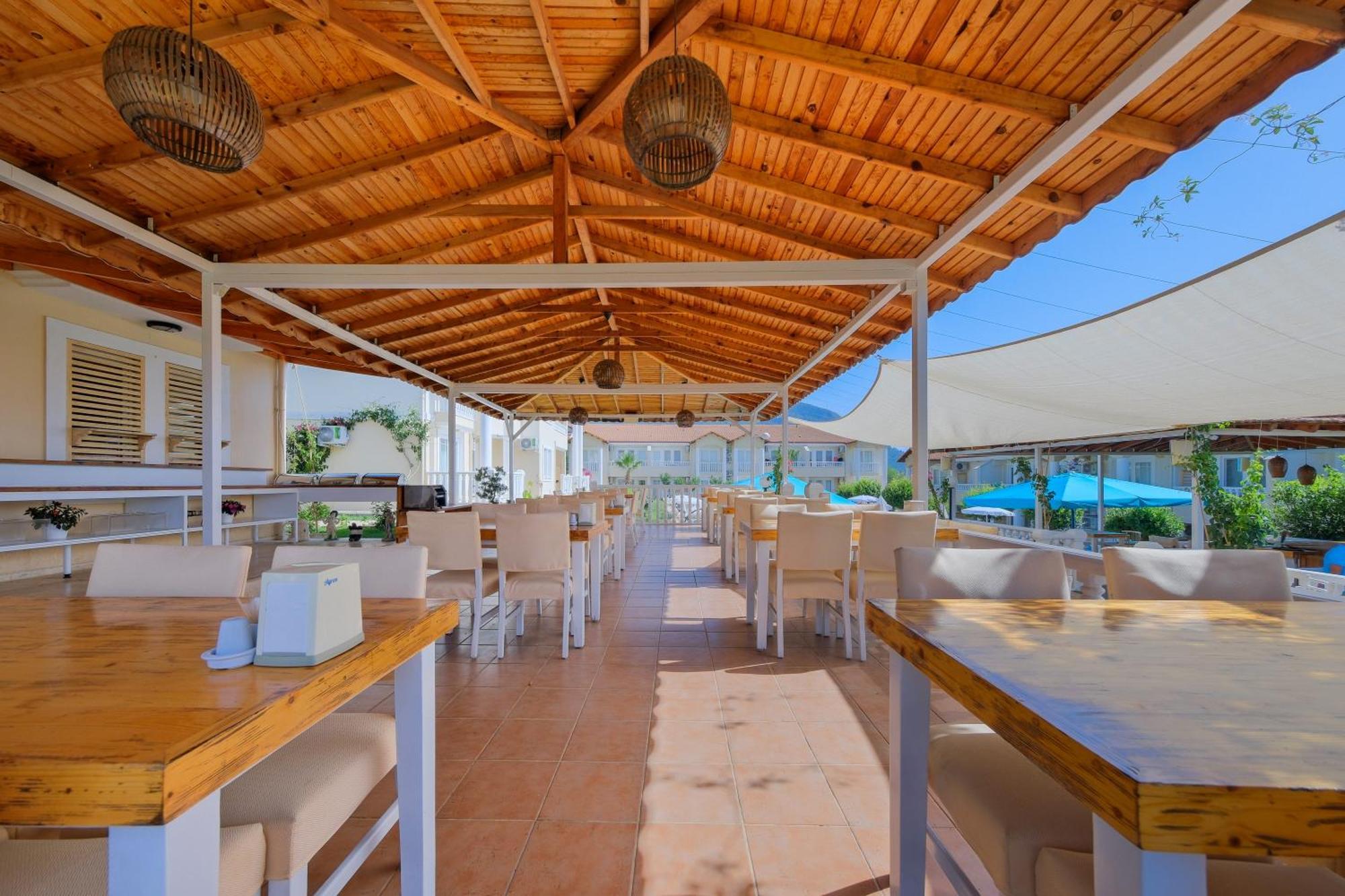 Larimar Suite Hotel Олудениз Екстериор снимка
